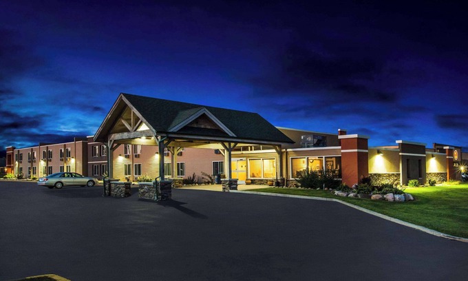 Brainerd Hotel | AmericInn by Wyndham Baxter Brainerd