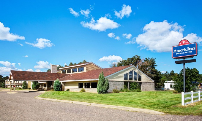 Ham Lake Hotel | AmericInn by Wyndham HAM Lake