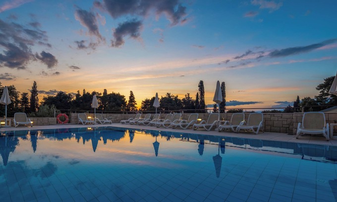 Supetar Resort | Aminess Vival Casa Velaris