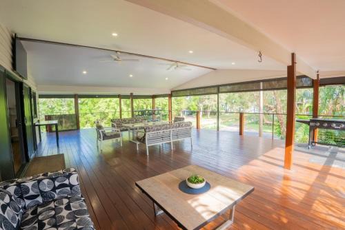 Amity Point House | Amity Escape - Sleeps 12