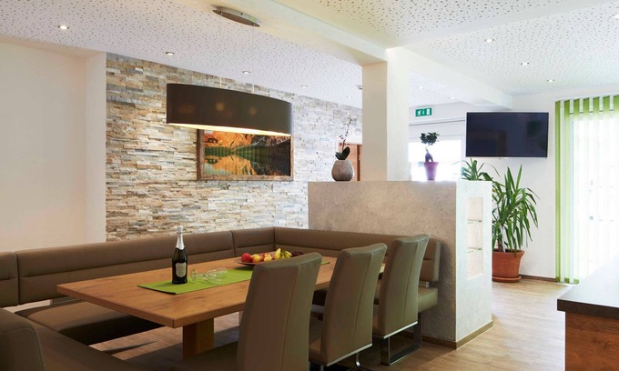 Ried im Oberinntal Apartment | Ammonit - Apartment house GOLDECK