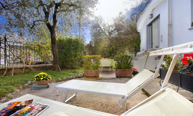Sorrento House | AMORE RENTALS - Casa Punta del Capo with Private Terrace and Parking