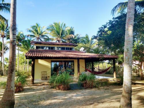 Caravelas House | Ampla casa em condomínio à beira d' agua