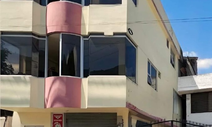Banos de Agua Santa Apartment | Amplio apartamento familiar en el centro de Baños incluye garaje.