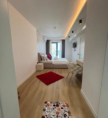 Constanta Apartment | AmyMamaia marina blue