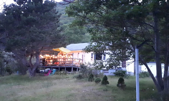 Jersey Cove Cottage | An Artists Paradise !nnAn Artists Paradise!nnPrivate oceanfront property.