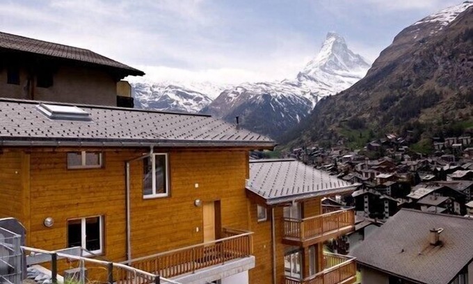 Zermatt Apartment | An elevated, duplex, 4 bedroom apartment with Matterhorn Views