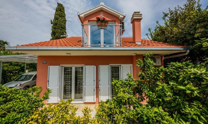 Kastela Apartment | Ana