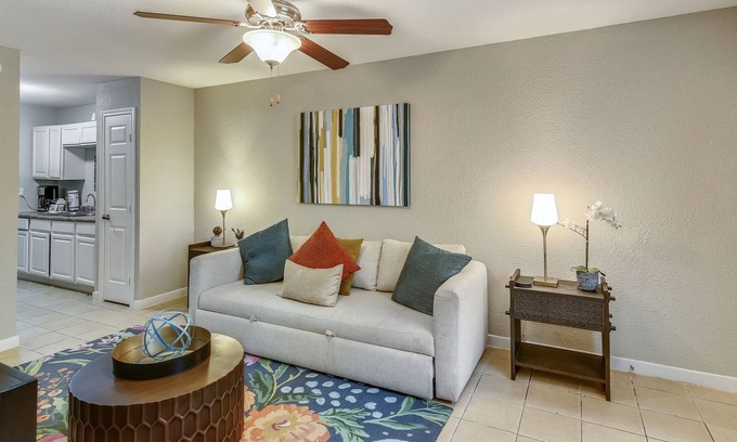 Galveston Condo | Anchor by Pleasure Pier #7: Updated Condo Community, Heart of the City