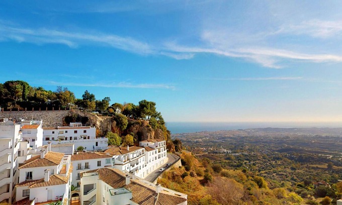 Mijas Pueblo Apartment | Andalusian penthouse with spectacular views