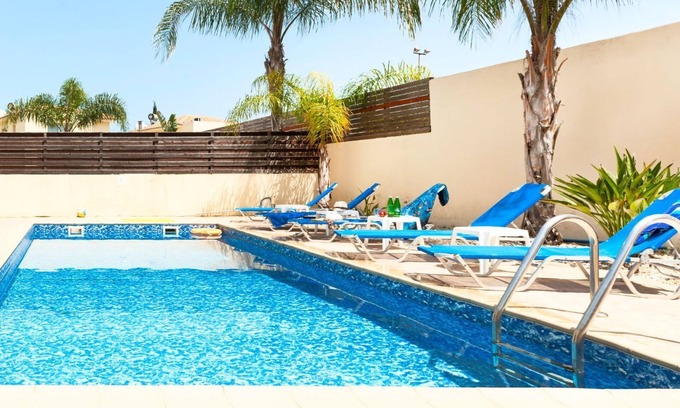 Pernera House | Andina villa is in a great location, near the beach.