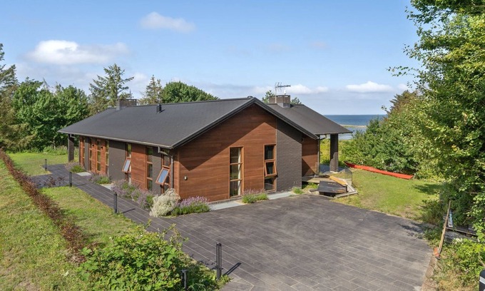 Logstor House | "Andri" - 600m to the fjord by Interhome