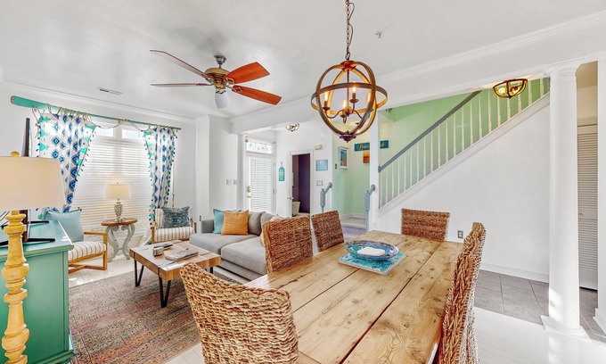 Villages of Five Points House | ANGELA`S ECLECTIC VILLA | 3 Bed, 2.5 Bath
