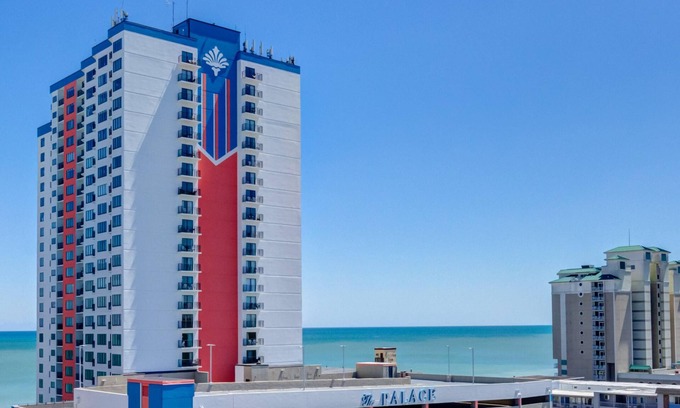 Myrtle Beach Resort | Angle Oceanfront Two Bedroom Condo + Official On-Site Rental Privileges