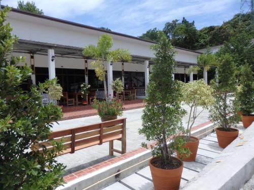 Rayong House | Anong's 2 bedroom family home for up to 6 guests
