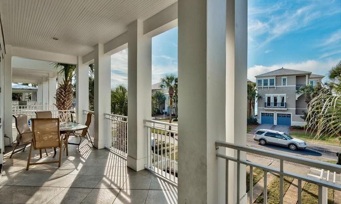 Frangista Beach House | Another Slice of Paradise