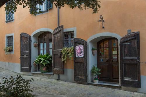 Montecarlo Bed & Breakfast | Antica Casa Dei Rassicurati