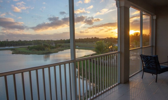 Naples Condo | Antilles Getaway Minutes from Marco Island