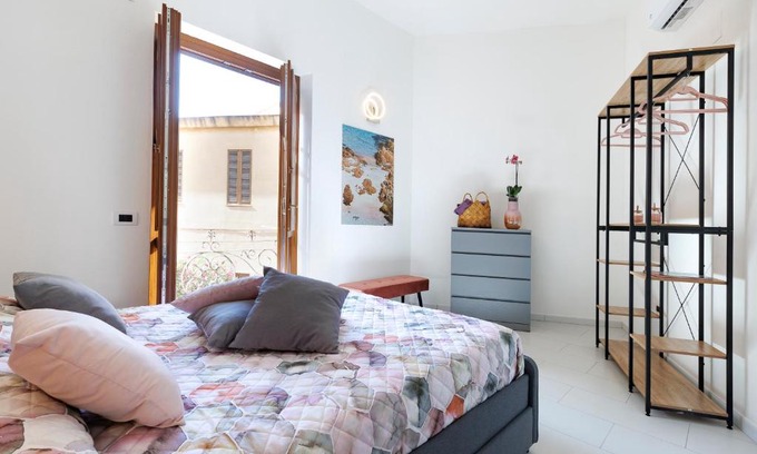 Cagliari Apartment | Antonia Suite