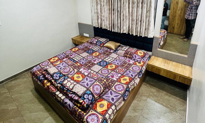 Panchgani Villa | "Anudra Villa: Your Private Oasis of Relaxation and Splendor 🌴✨