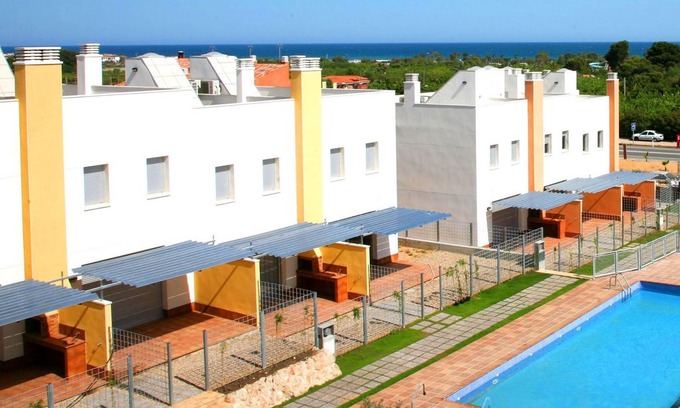 Creixell Apartment | AP Costas - Via Augusta / Three Bedrooms