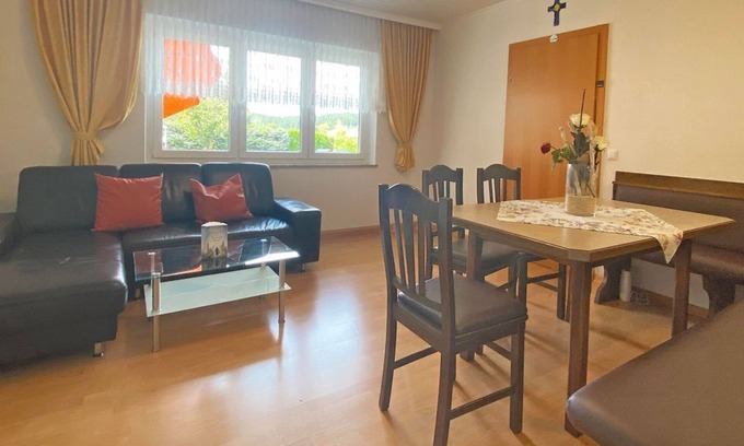 Unterburg am Klopeiner See Apartment | Apartment Agatha - first floor west - garden view - Ferienwohnungen Sauerschnig
