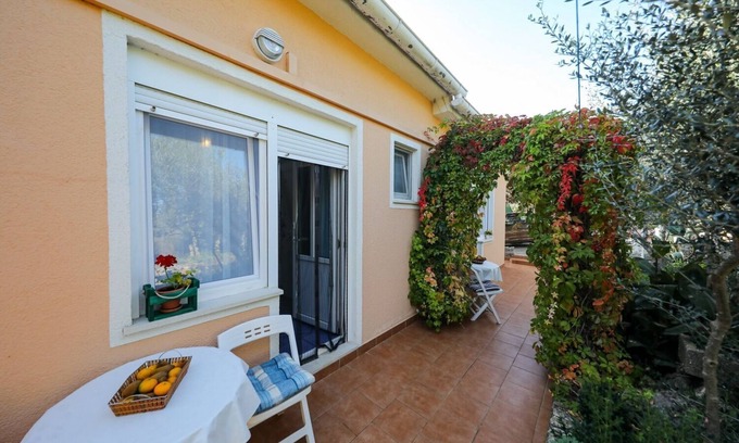 Brbinj Apartment | Apartments Tara (103901-A2) - Brbinj (island of Dugi otok)