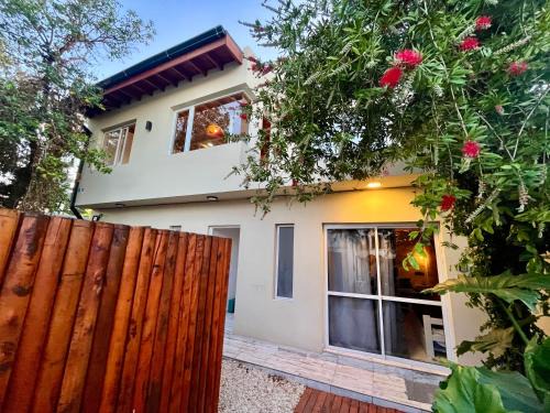Monte Grande Apartment | APART TRAVEL SUITES, modernos departamentos -15 min Aerop EZE