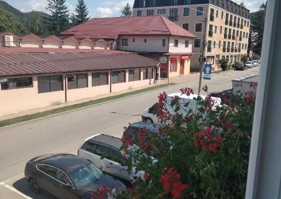 Nehoiu Apartment | Apartament Geo