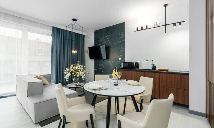 Stare Miasto District Apartment | Apartament Miskant | Spacious Apartment for 2