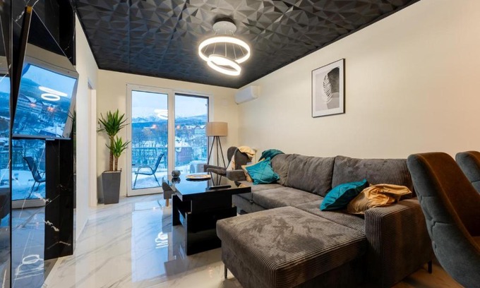 Bierutowice Apartment | Apartament Widokowe Marzenie - blisko stoku, parking podziemny by SpaceApart