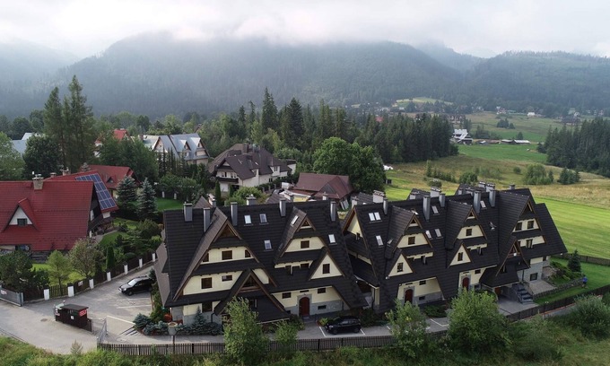 Koscielisko Apartment | Apartament z basenem, sauną i widokiem na Tatry w Kościelisku k. Zakopanego.