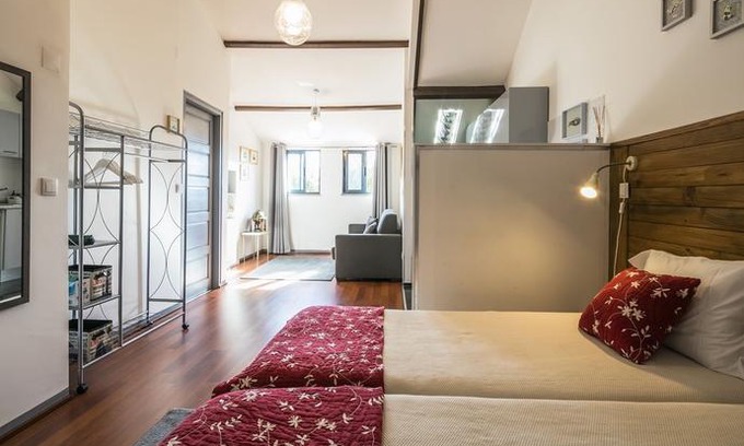 Ramalde Apartment | Apartamento A Francos Attic Luxurious