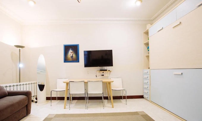Egia Apartment | APARTAMENTO CENTRICO JUNTO ESTACION TREN Y AUTOBUS