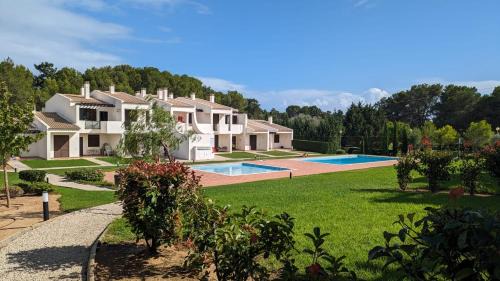 Portimao Apartment | Apartamento com terraços privativos em resort de luxo, By QoZzy