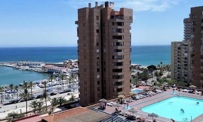 Fuengirola City Centre Hotel | Apartamento Costa del Sol Beach First