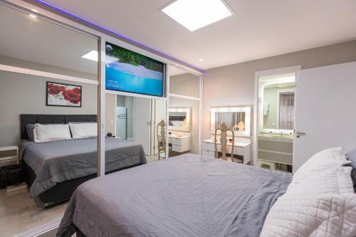 Zona Leste Apartment | Apartamento dos Espelhos Ao Lado do Metrô na Vila Prudente
