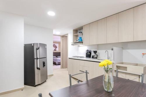Florida Nueva Apartment | Apartamento en Laureles 2BR con rooftop y piscina 702