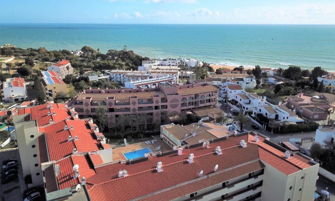 Areias de Sao Joao Apartment | Apartamento Velamar - 250 m from the Beach by Bedzy
