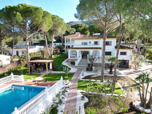 Pinos de Alhaurin Apartment | Apartamentos Dos Carneros