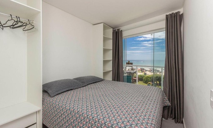 Canto Grande Apartment | Apartamentos Frente ao Mar