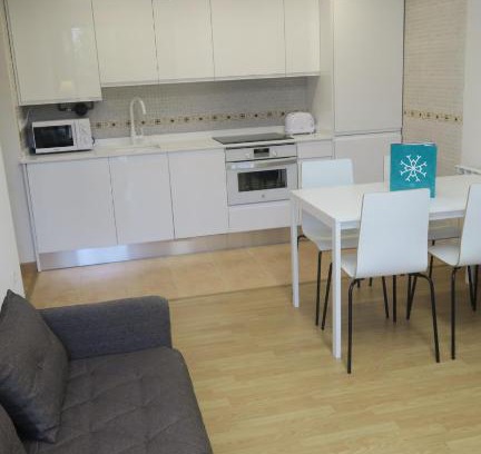 Ezcaray Apartment | Apartamentos Palacio Azcárate Calle Calvario