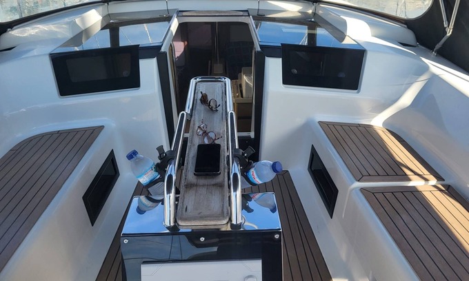 Cascais Boat Rental | Apartement Barco Xunguila Cascais