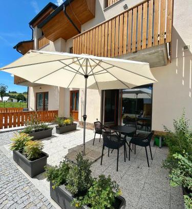 Kasperske Hory Apartment | Apartmán se slunnou teráskou v Kašperkách