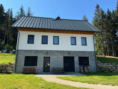 Smrzovka Apartment | Apartmán U lesa