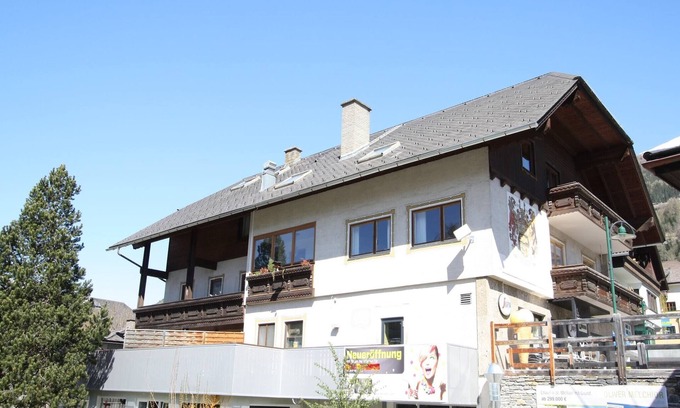 Sankt Michael im Lungau Apartment | Apartment in Sankt Michael near Ski Slopes