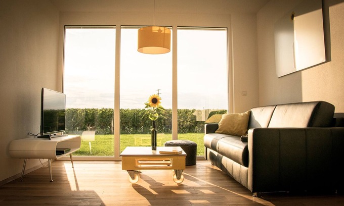 Oberrotweil Apartment | Apartment 'Südgarten' with Mountain View, Private Terrace and Wi-Fi