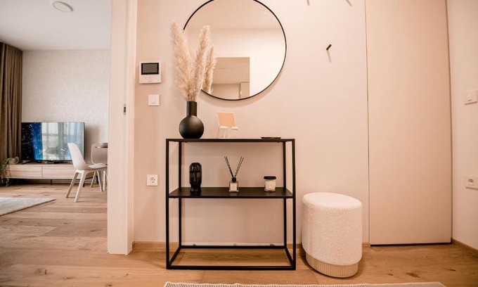 Ljubljana City Centre Apartment | Apartma 2+2 v mestu Ljubljana (V325)