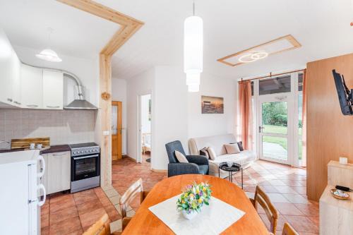 Kobarid Apartment | Apartma Brešan
