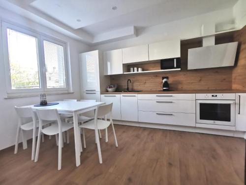 Izola Apartment | Apartmaji Ela 2